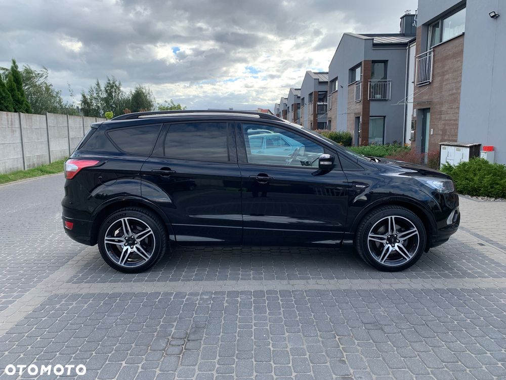 Ford Kuga - 3