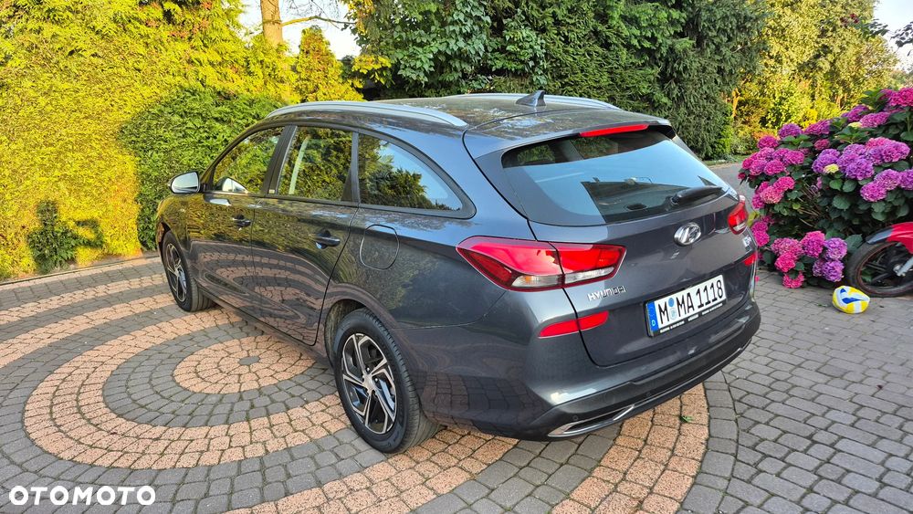 Hyundai i30 1.6 CRDI 48V-Hybrid DCT EDITION 30+ - 3