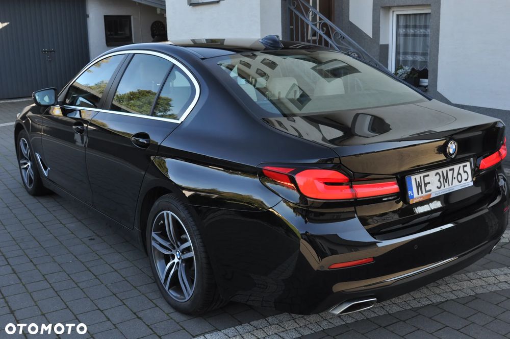 BMW Seria 5 520d xDrive - 7