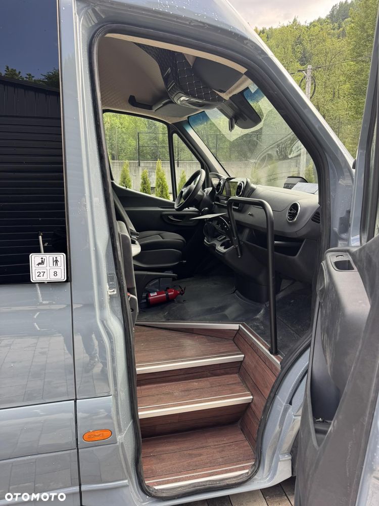 Mercedes-Benz Sprinter 517 - 4