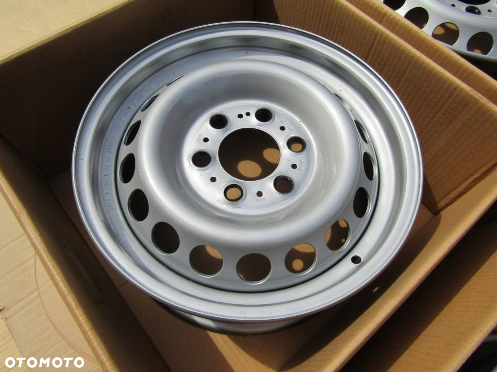 4x Felgi 16 VW Crafter Mercedes Sprinter 311 313 315 316 907 910 - 11