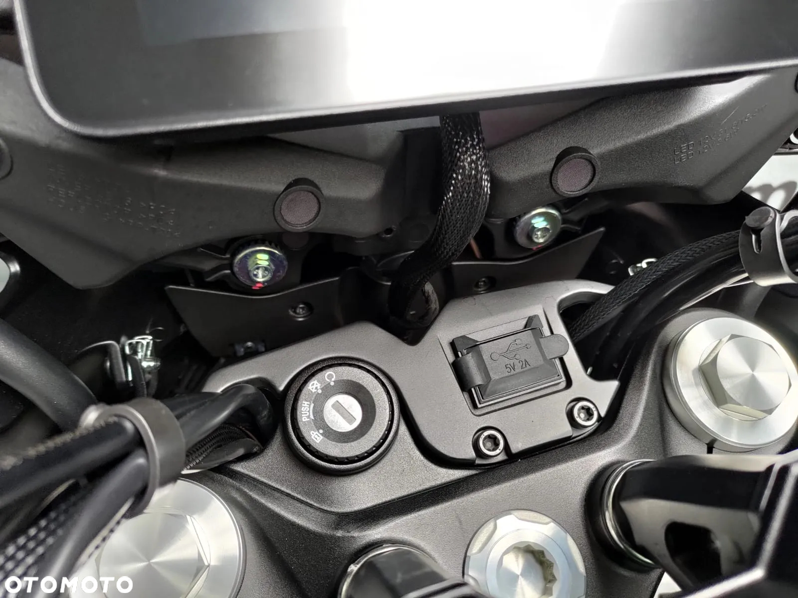 QJMOTOR SRT 800SX - 29
