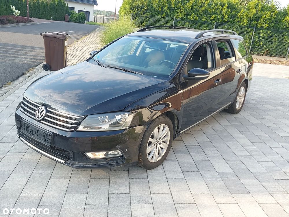 Volkswagen Passat 2.0 Blue TDI SCR Highline - 2