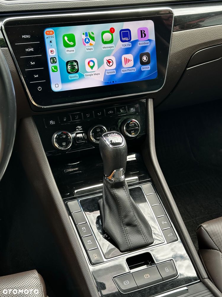 Skoda Superb 2.0 TDI 4x4 L&K DSG - 19