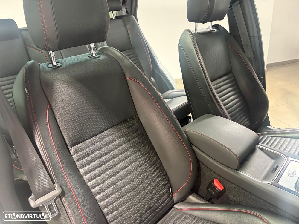 Land Rover Discovery Sport 2.0 eD4 R-Dynamic SE 7L - 17