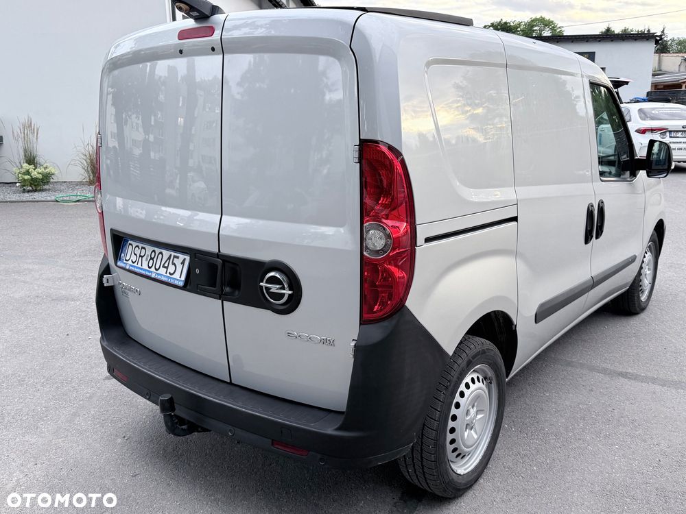 Opel COMBO - 3