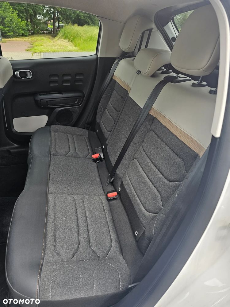 Citroën C3 1.2 PureTech Shine EAT6 - 12