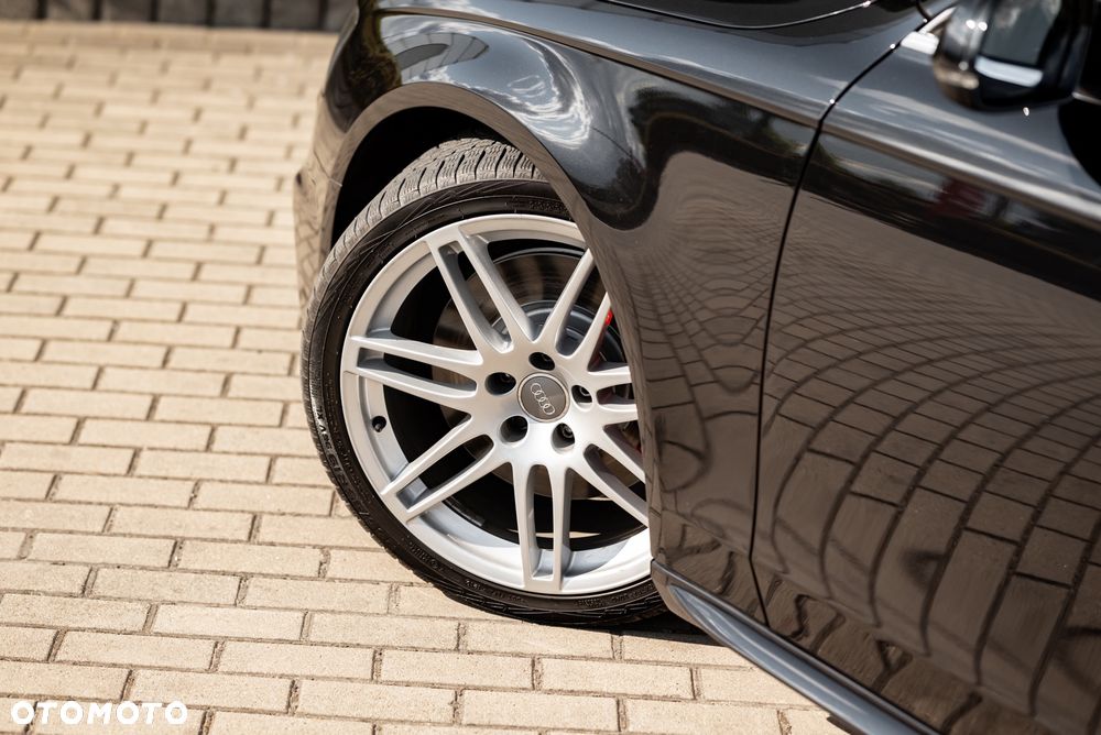 Audi S4 Avant S tronic - 15