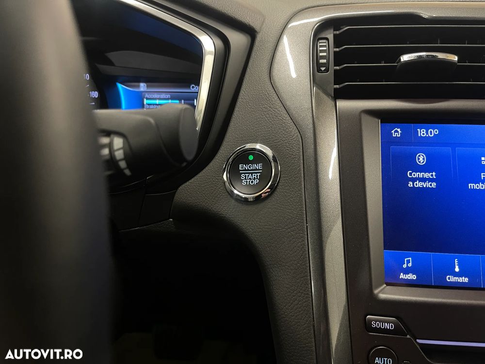 Ford Mondeo 2.0 HEV Titanium - 24