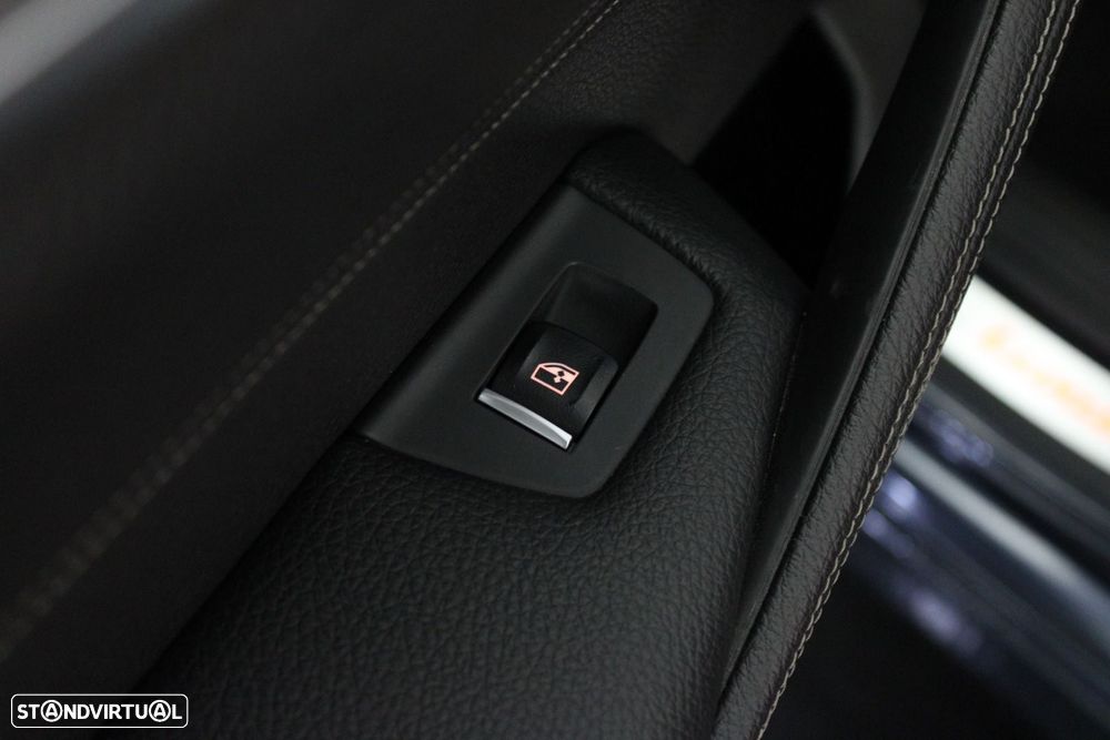 BMW 520 d Line Luxury Auto - 36