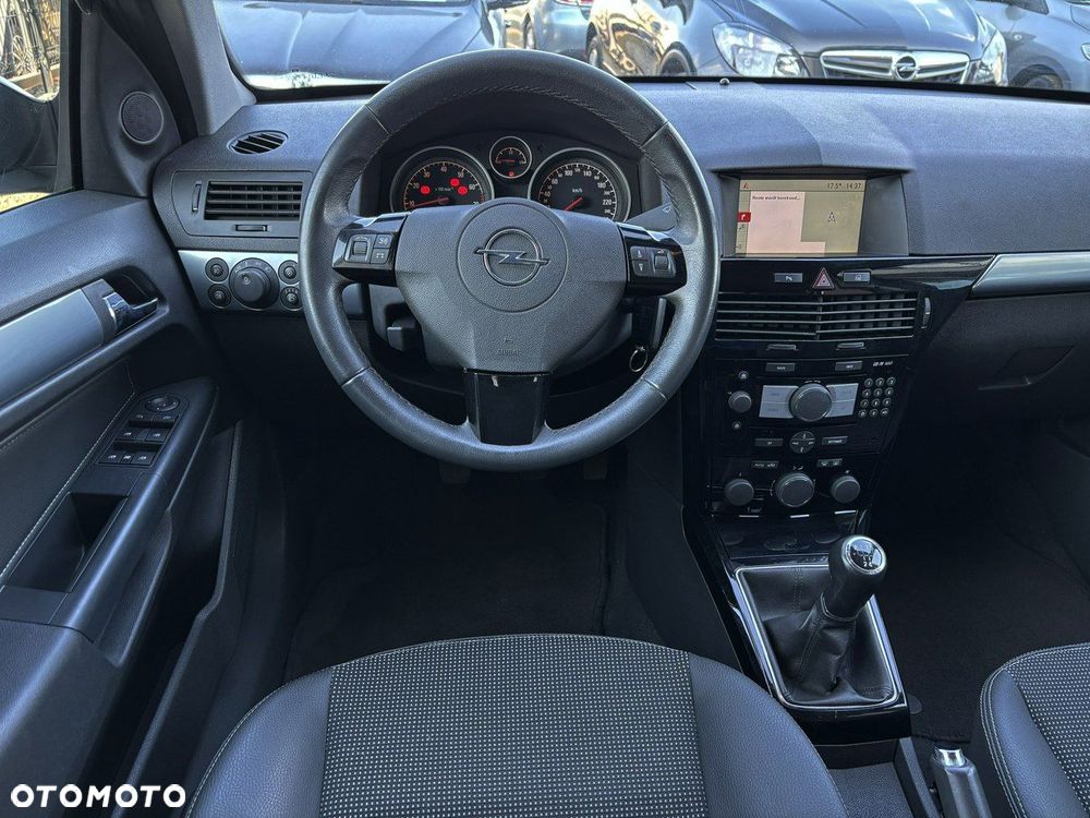 Opel Astra 1.4 Innovation 110 Jahre - 26