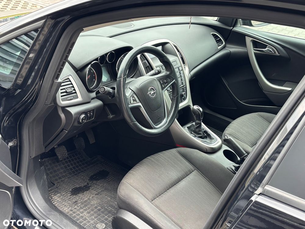 Opel Astra 1.4 T Enjoy - 8