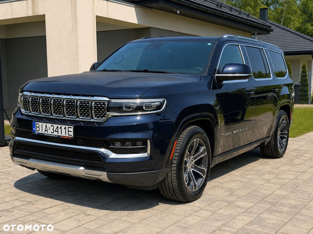 Jeep Grand Wagoneer - 6