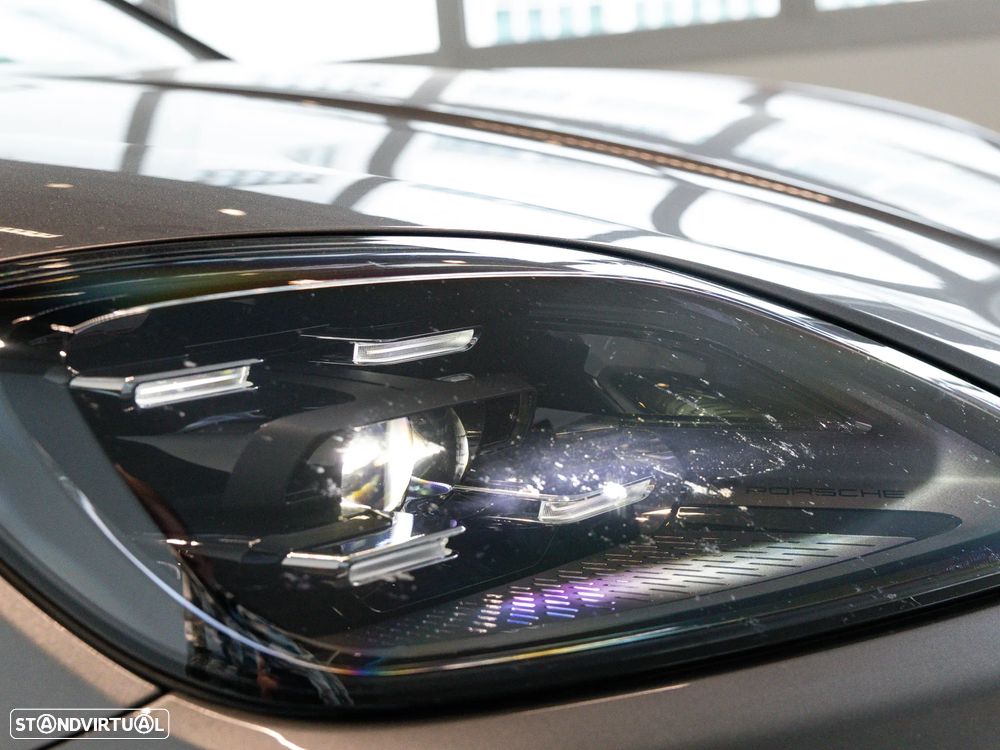 Porsche Cayenne Coupé E-Hybrid - 17