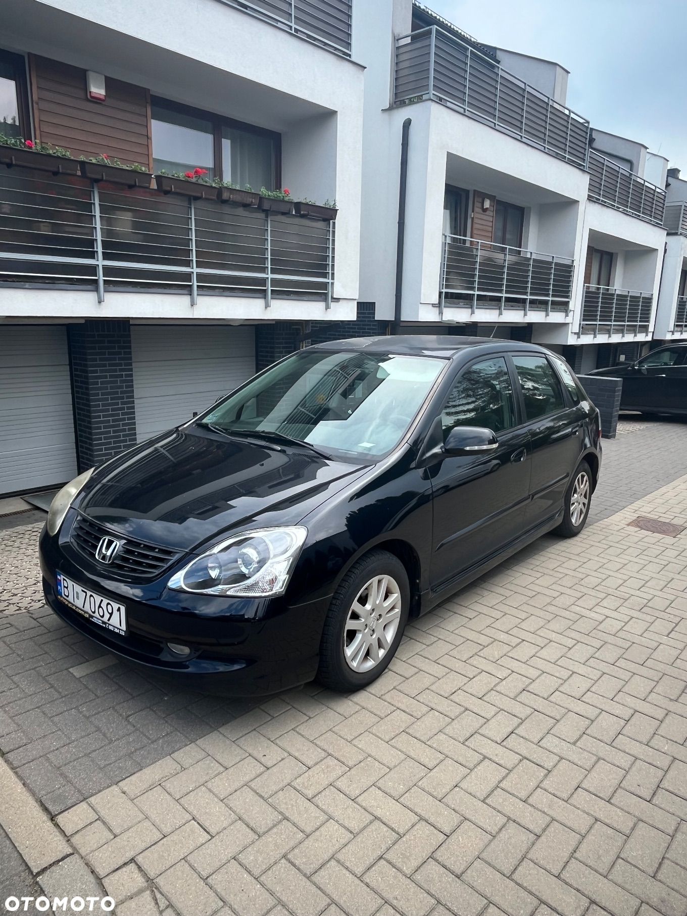 Honda Civic 1.6i ES - 1