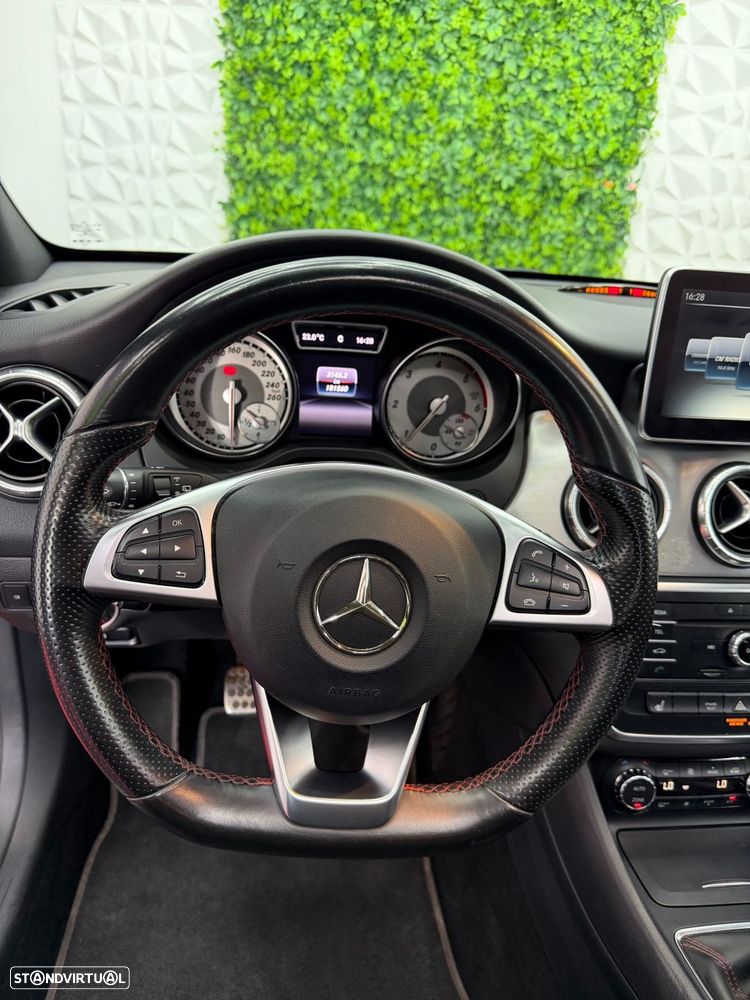 Mercedes-Benz CLA 200 d Shooting Brake AMG Line - 6