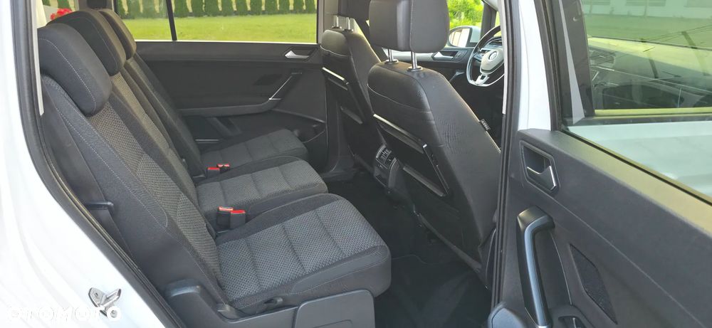 Volkswagen Touran 2.0 TDI BMT Active DSG - 13