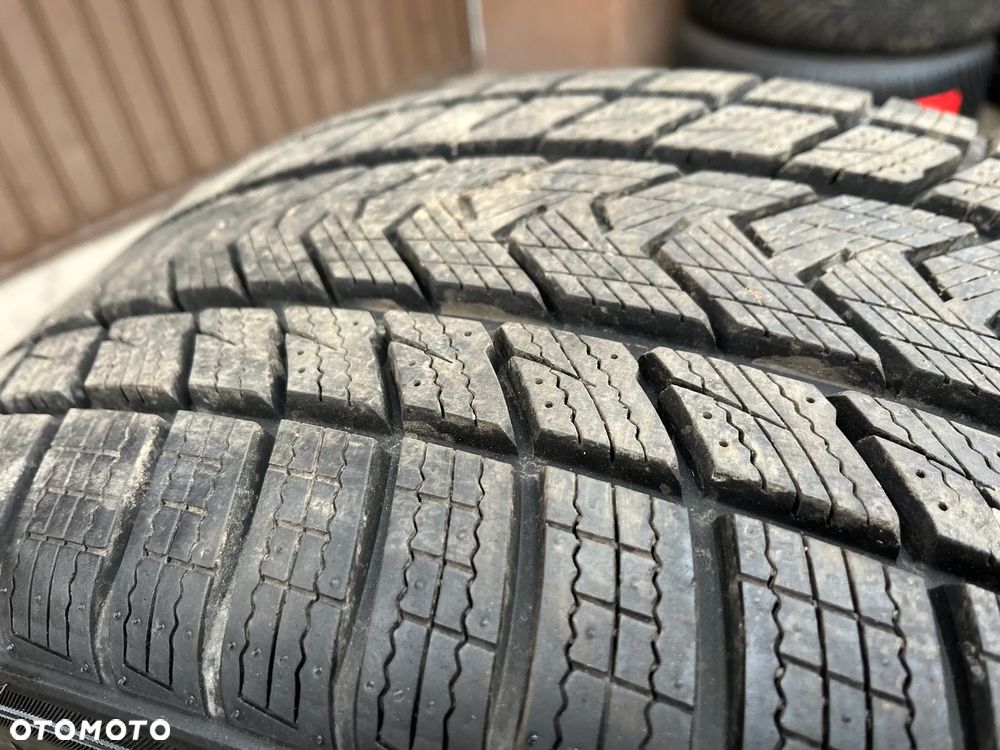 Koła Audi RSQ3 Q3 255 35 21 8,5 ET 38 83A Zimowe 5x112 - 12