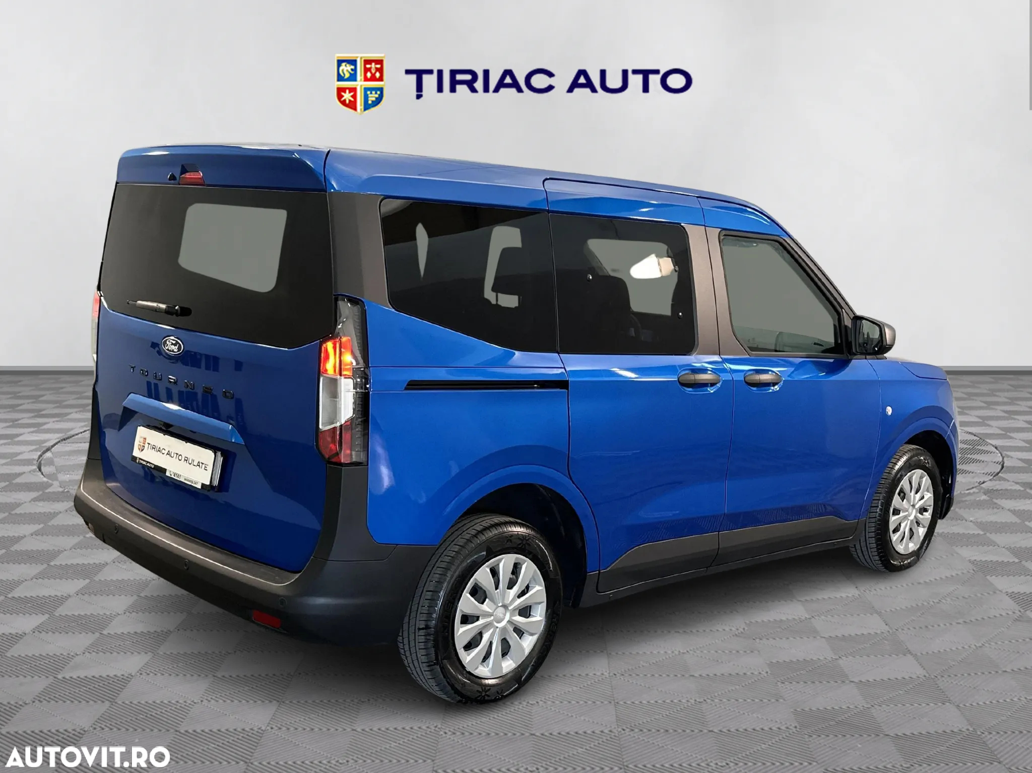 Ford Tourneo Courier - 5
