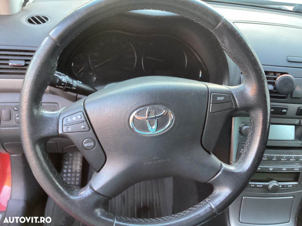 Toyota Avensis 2.0 D-4D Executiv - 18