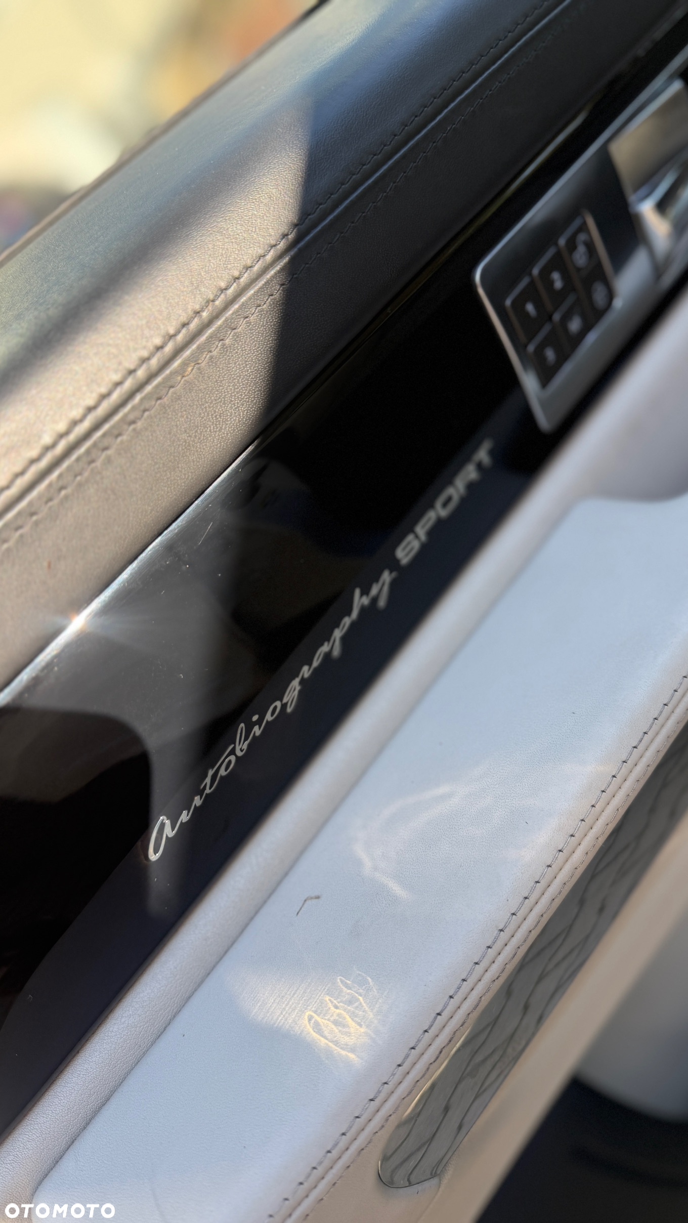 Land Rover Range Rover Sport - 11