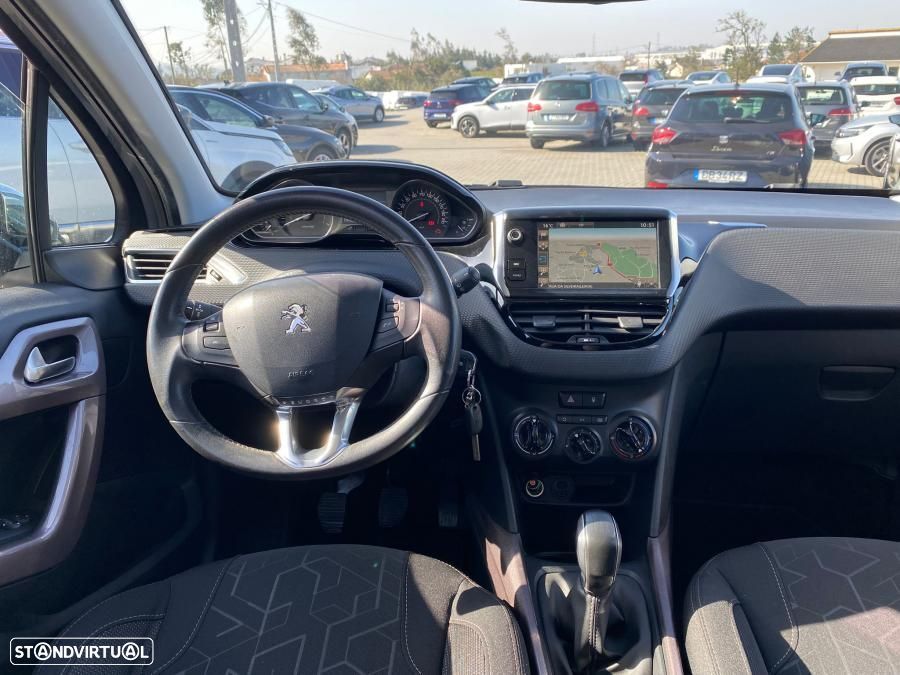 Peugeot 2008 1.2 VTi Active - 8