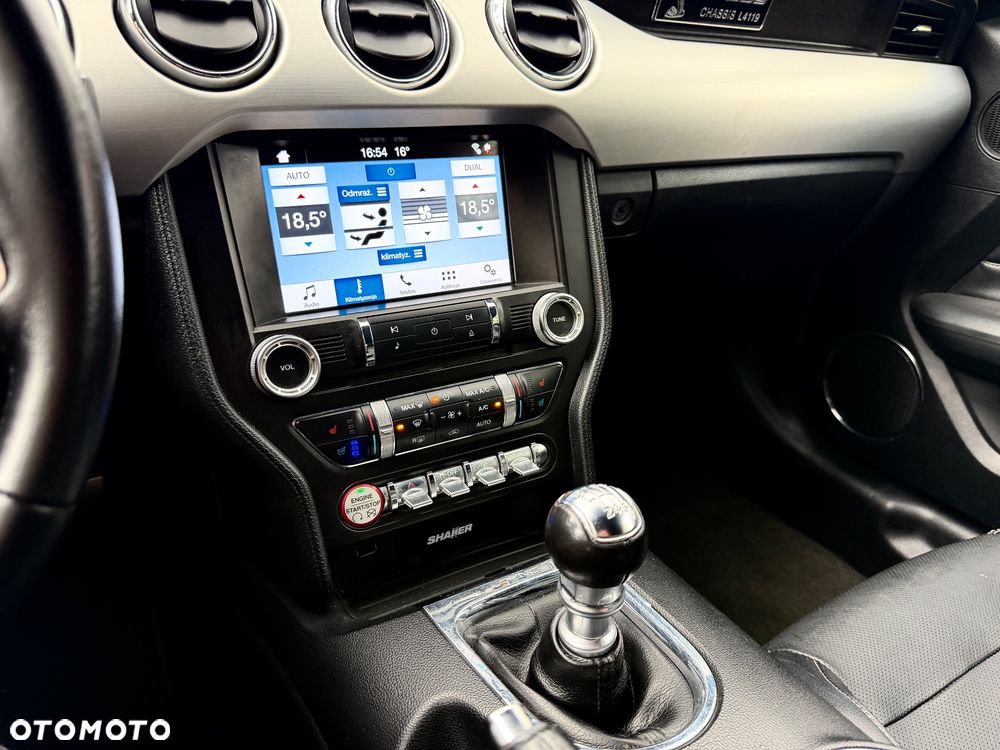 Ford Mustang - 17