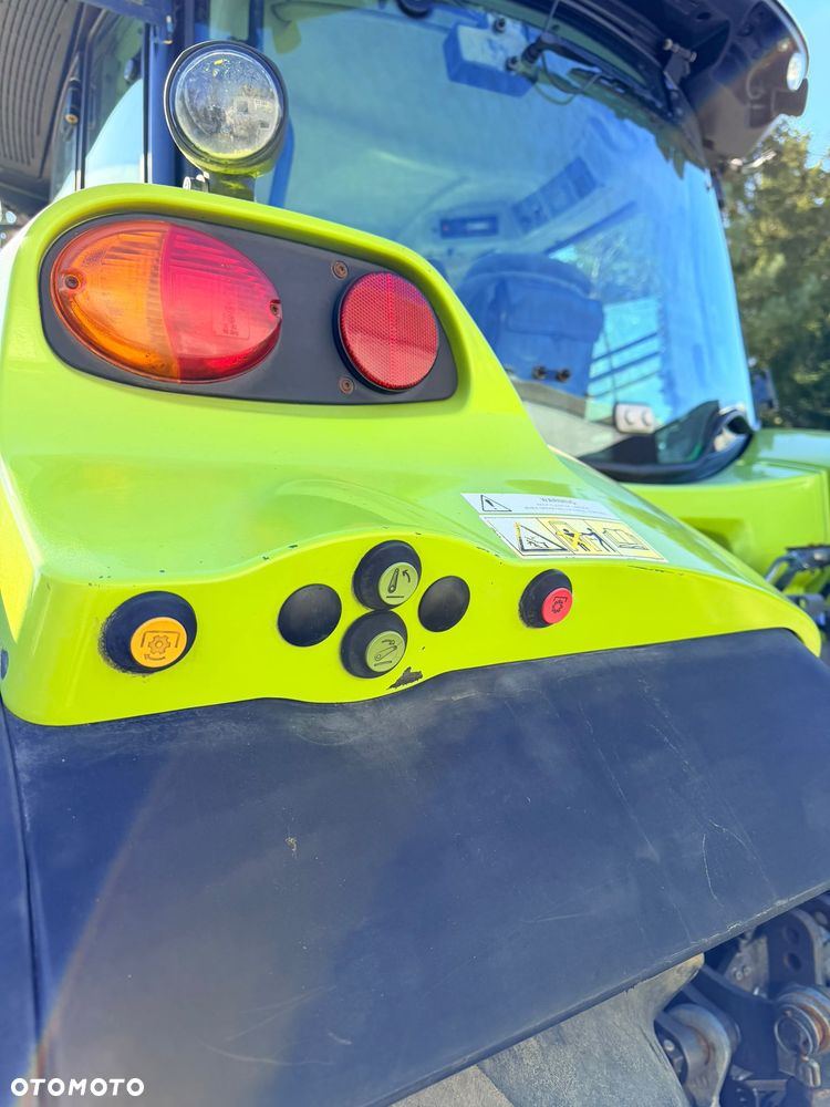 Claas Arion 620 - 12