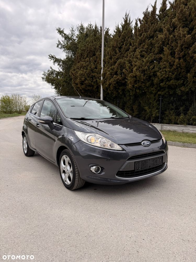 Ford Fiesta 1.6 Ti-VCT Titanium - 23