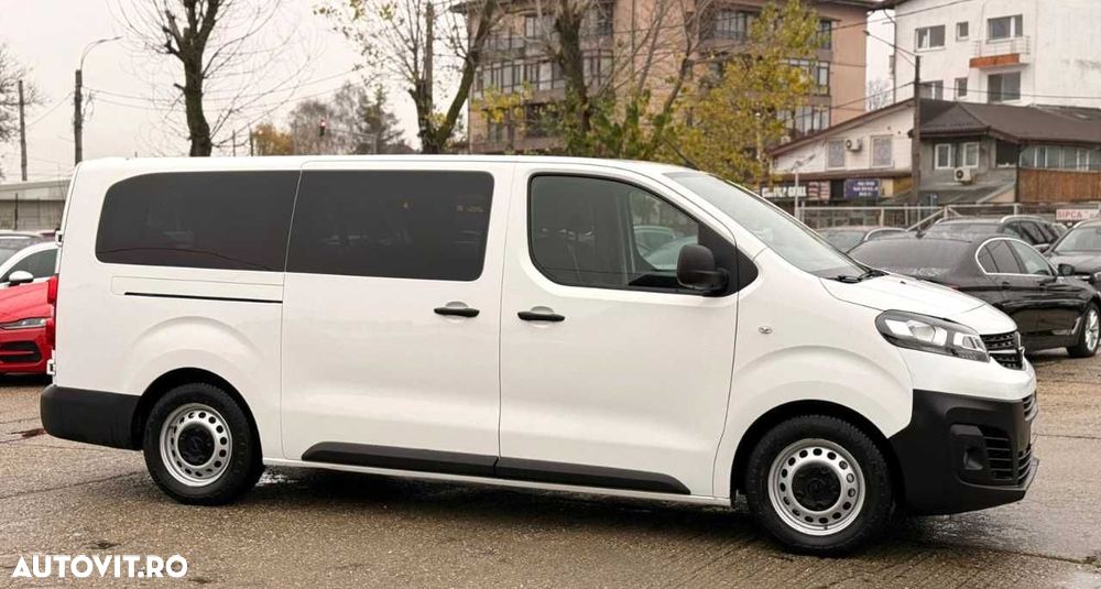 Opel Vivaro - 11
