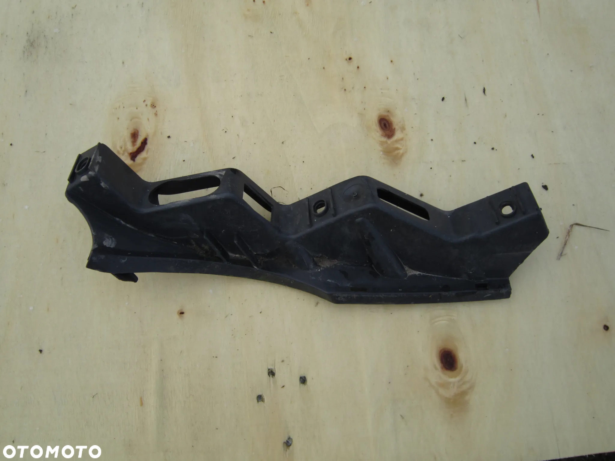 Ślizg zderzaka prawy przód VW Passat B6 3C0807890 - 4