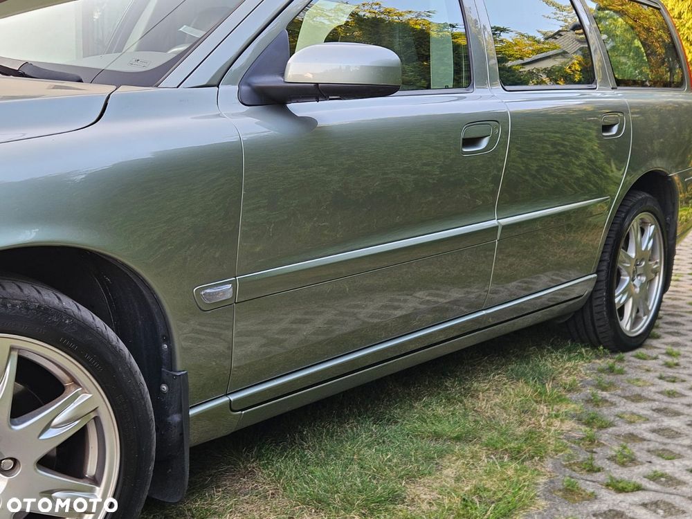 Volvo V70 2.5T AWD Summum - 4