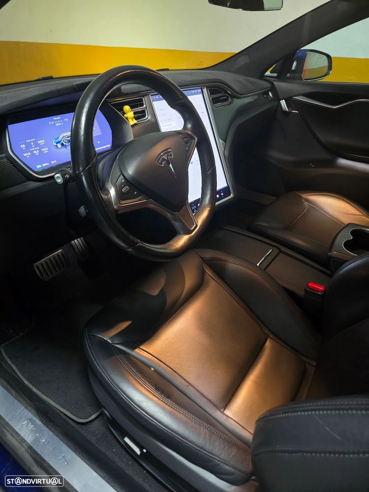 Tesla Model S 90D AWD - 21