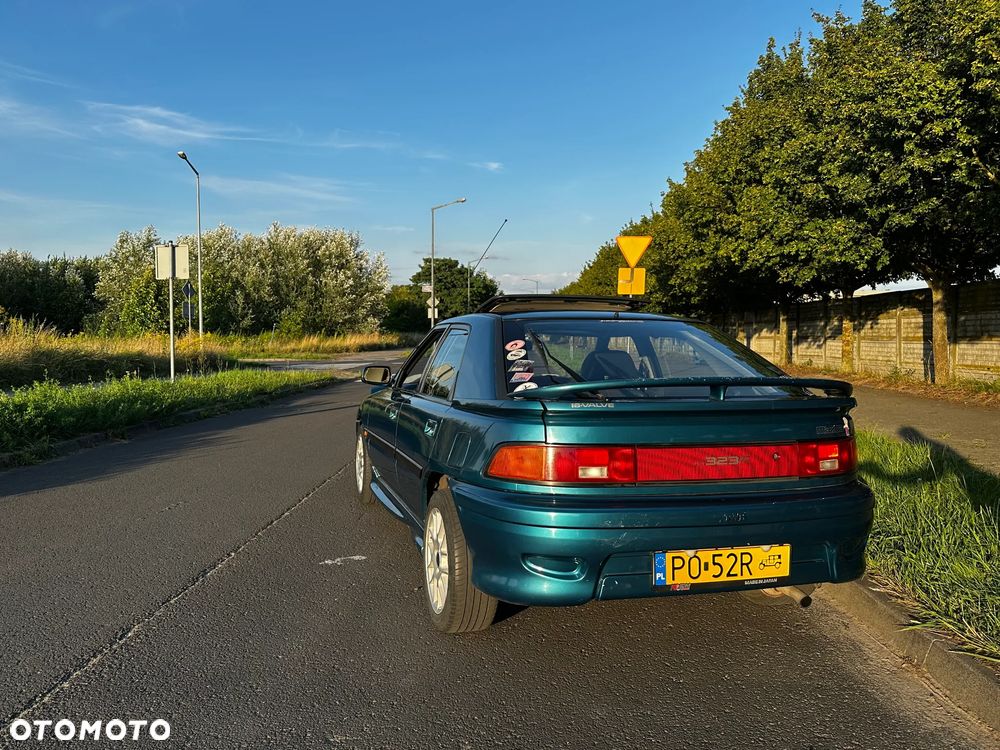 Mazda 323F - 13