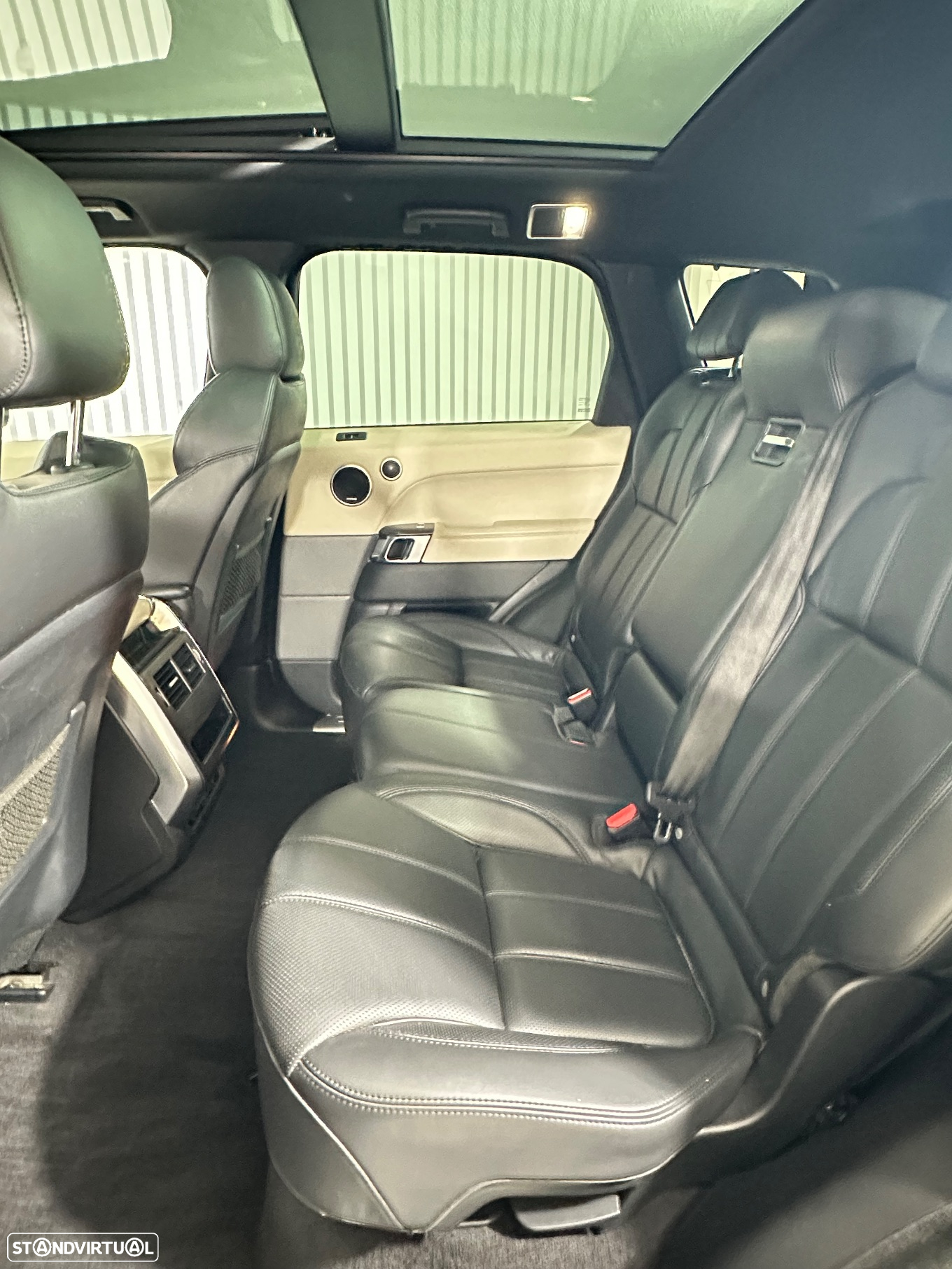 Land Rover Range Rover Sport 3.0 SDV6 HSE Dynamic - 12