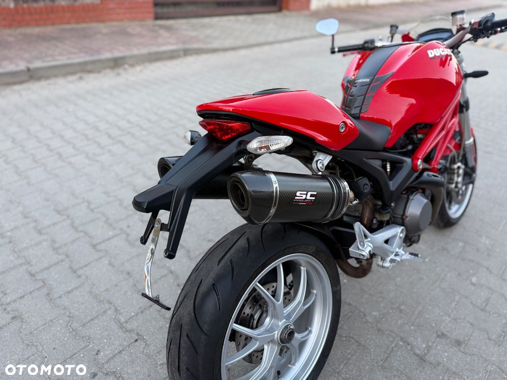 Ducati Monster - 14
