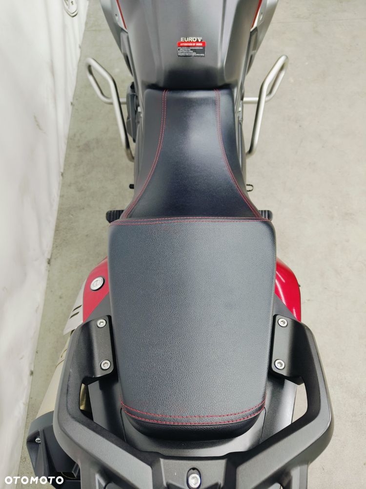 VOGE 650DSX - 12