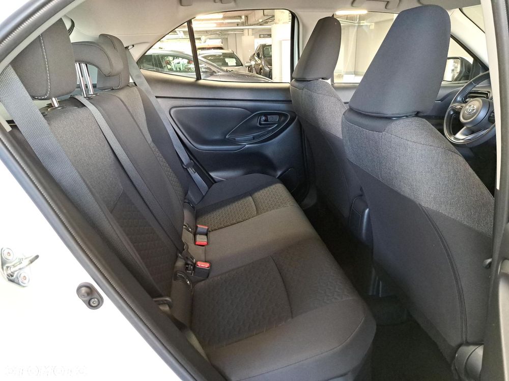 Toyota Yaris Cross Hybrid 1.5 Comfort - 12