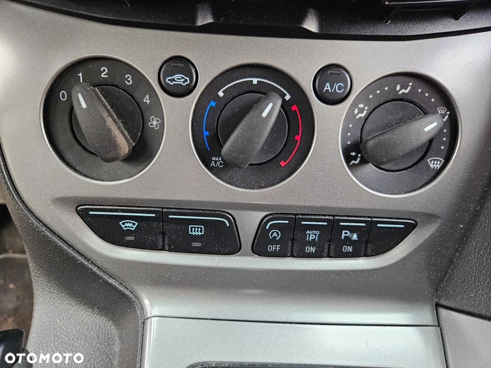Ford Focus MK3 panel sterowania nawiewu - 1