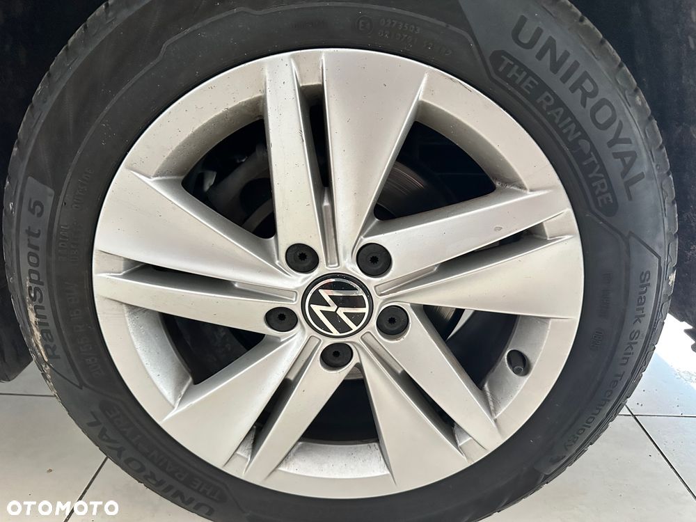 Volkswagen Golf 2.0 TDI Style - 32
