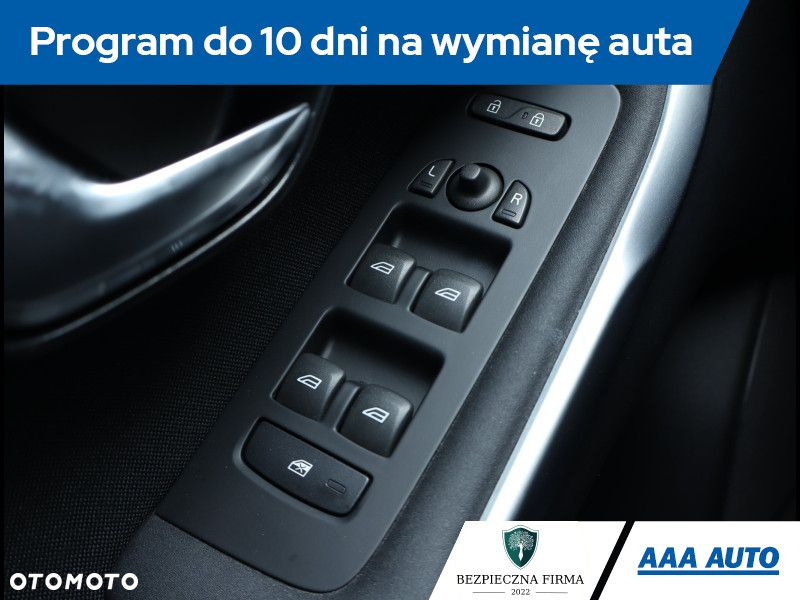 Volvo V40 - 19