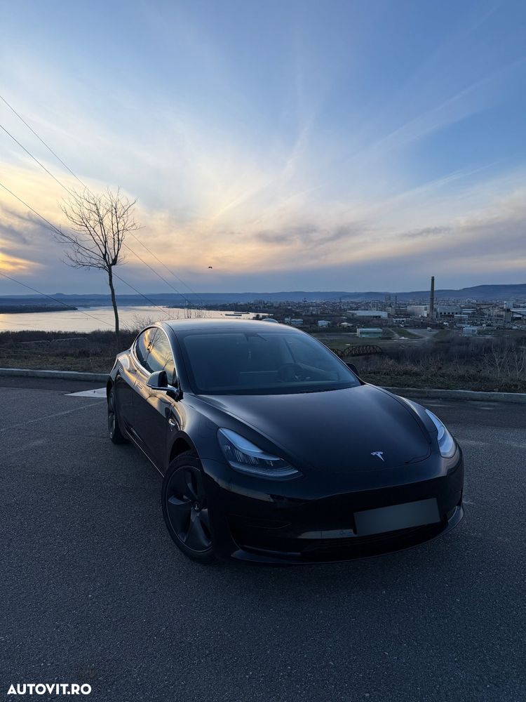 Tesla Model 3 Standard Reichweite Plus Hinterradantrieb - 1