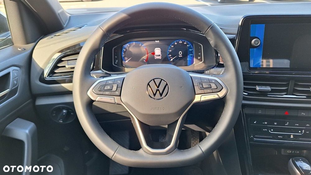 Volkswagen T-Roc - 17