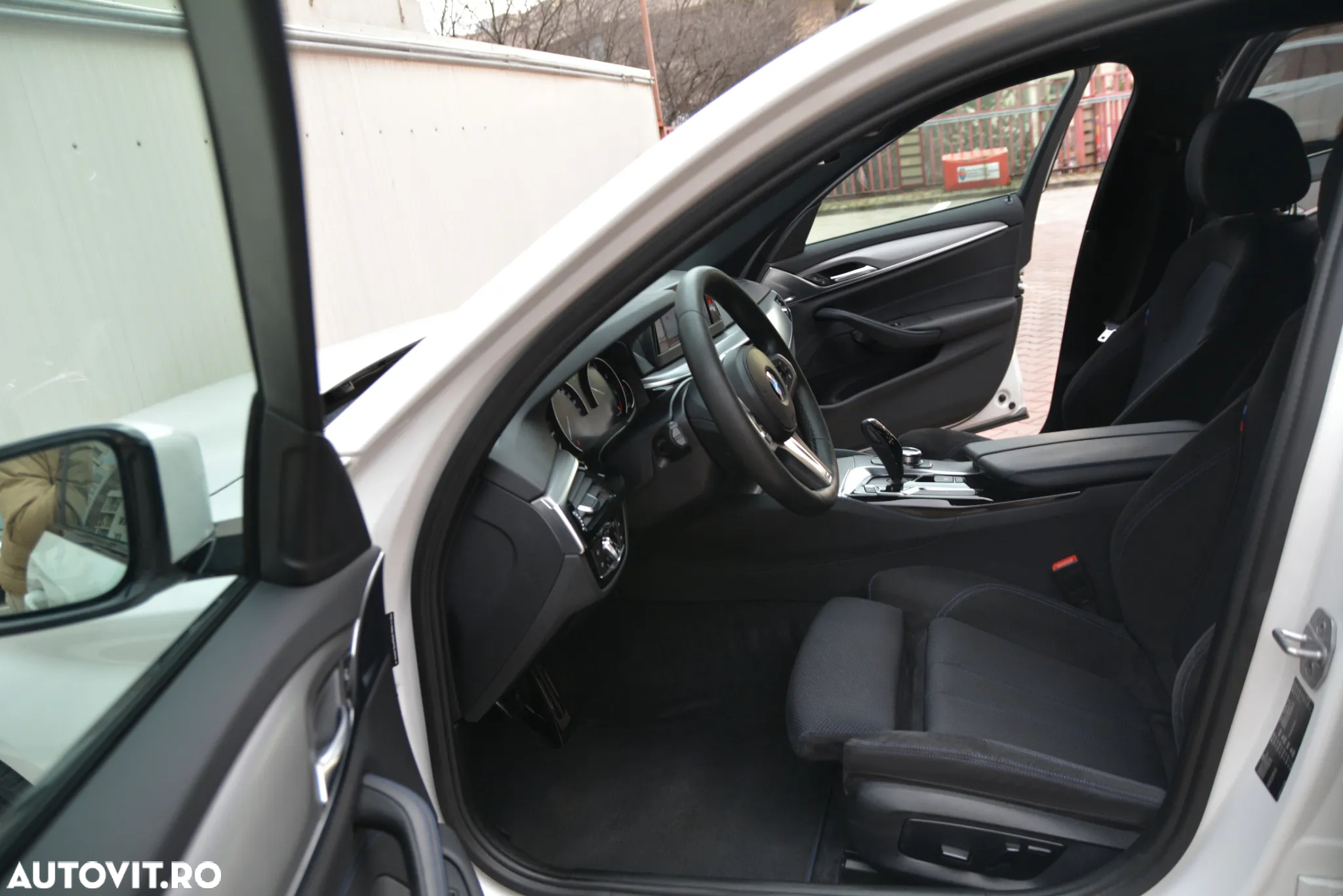 BMW Seria 5 520d Aut. - 12