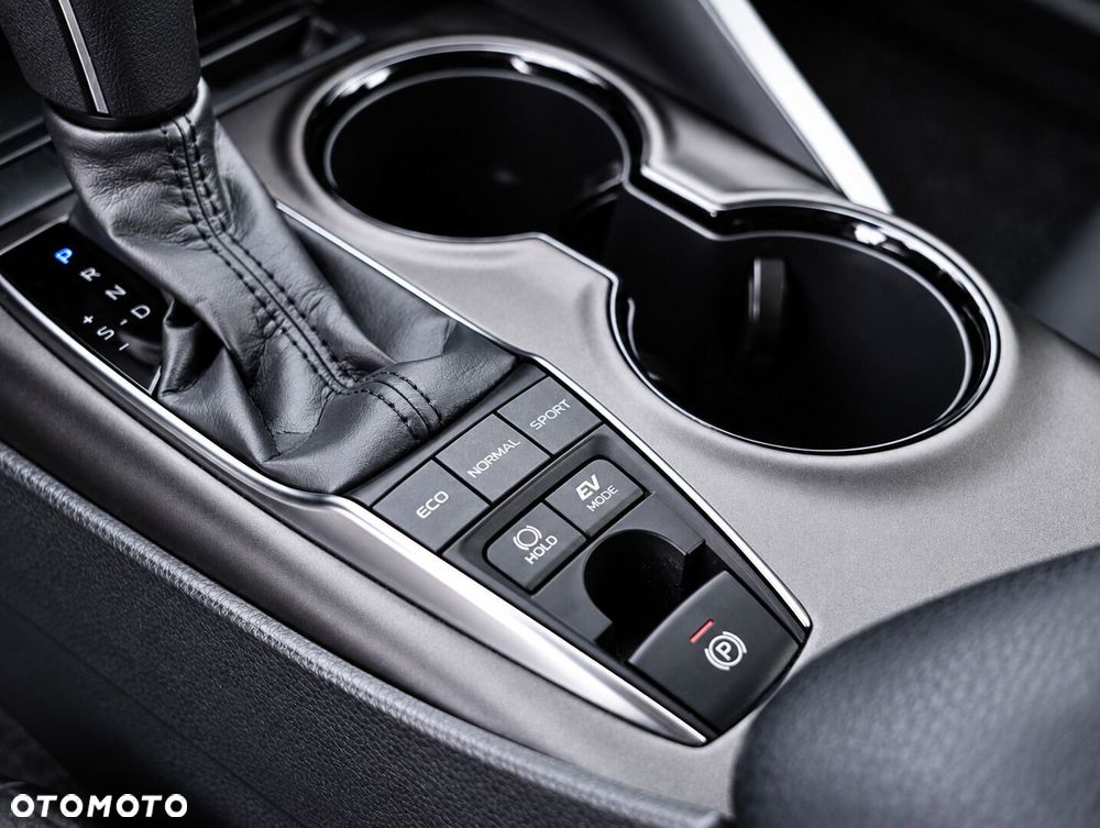 Toyota Camry 2.5 Hybrid Comfort CVT - 20