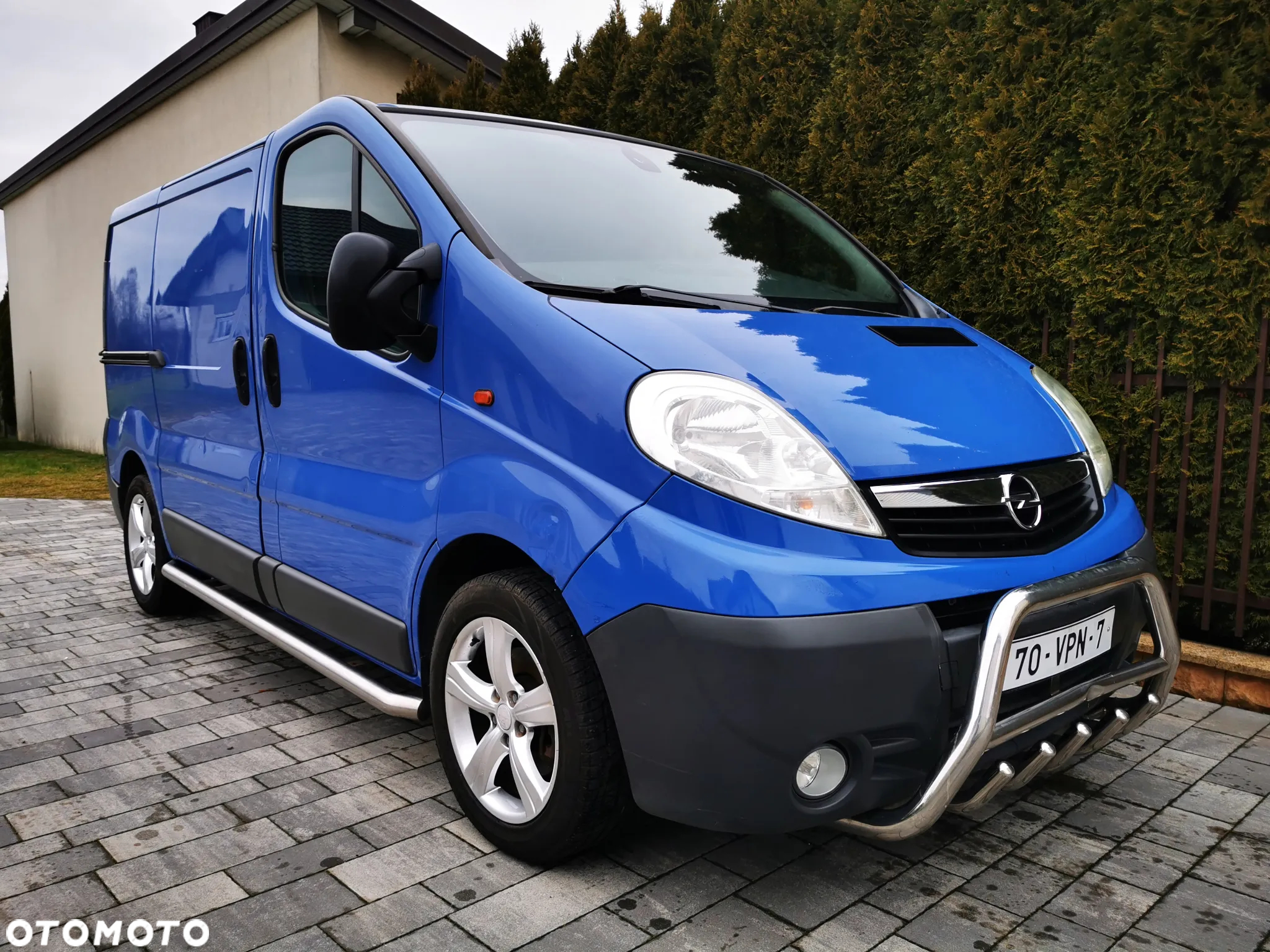 Opel Vivaro - 2