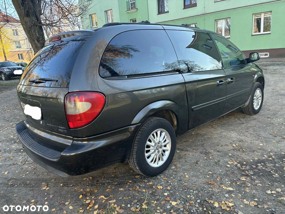 Chrysler Grand Voyager - 11