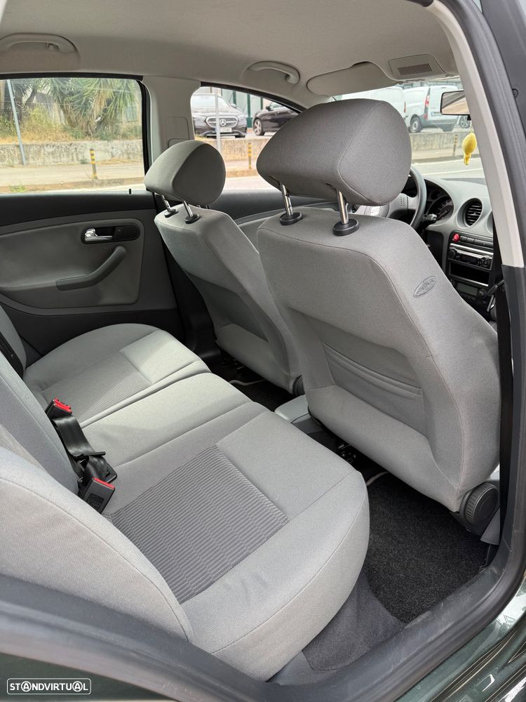SEAT Ibiza - 4