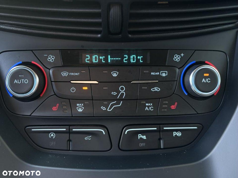 Ford Kuga - 11