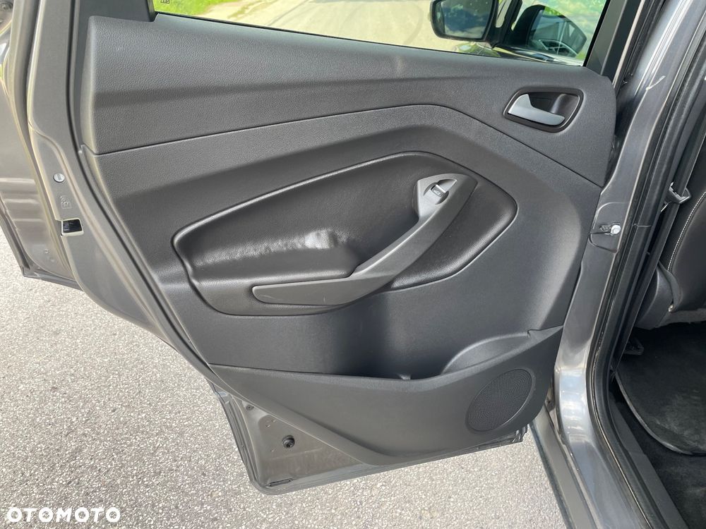 Ford Kuga 2.0 TDCi 4x4 Trend - 24